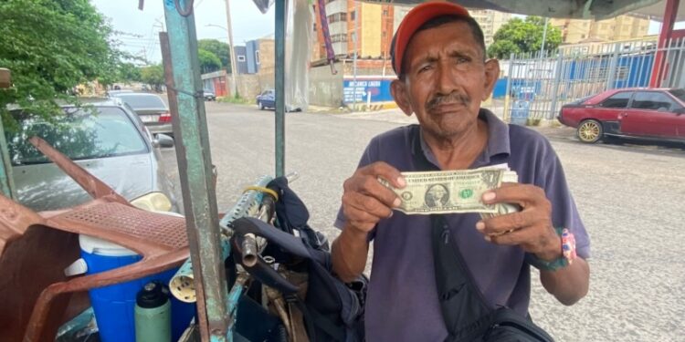 El dólar en Venezuela cierra el año “estable” pese a pronósticos de alza
