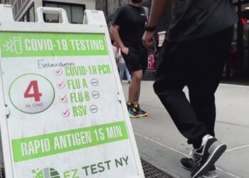 Nueva subvariante del coronavirus se propaga rápidamente en EEUU