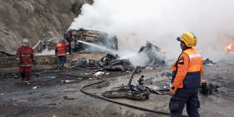 Las 5 principales noticias de Venezuela hoy: mortal accidente en autopista; tregua con Guyana, y más