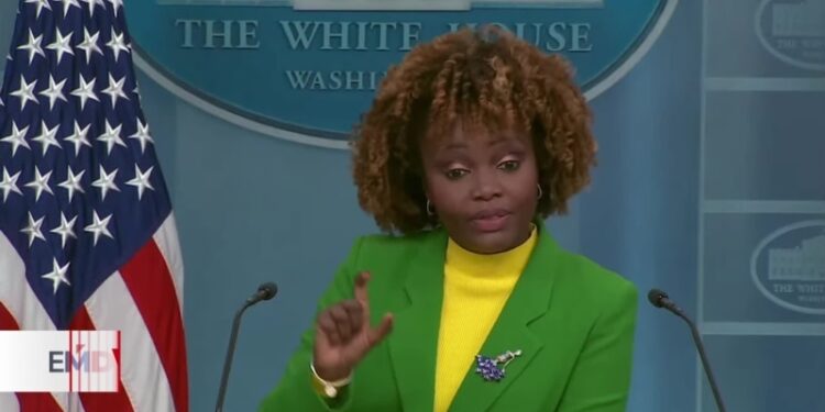 Biden dispuesto a endurecer la política migratoria a cambio de fondos para Ucrania