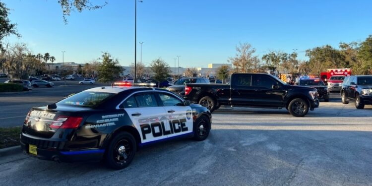 Tiroteo en mall de Florida deja varios heridos