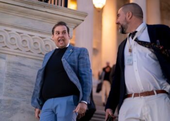 Cámara de Representantes expulsa al congresista de Nueva York George Santos