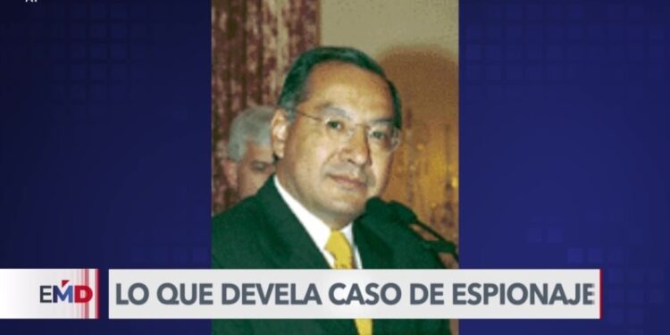 Exembajador de EEUU acusado de espionaje plantea posibles riesgos para la seguridad nacional