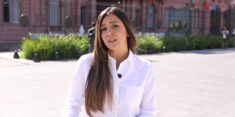 ¿Qué país recibe Javier Milei y qué propone para Argentina?