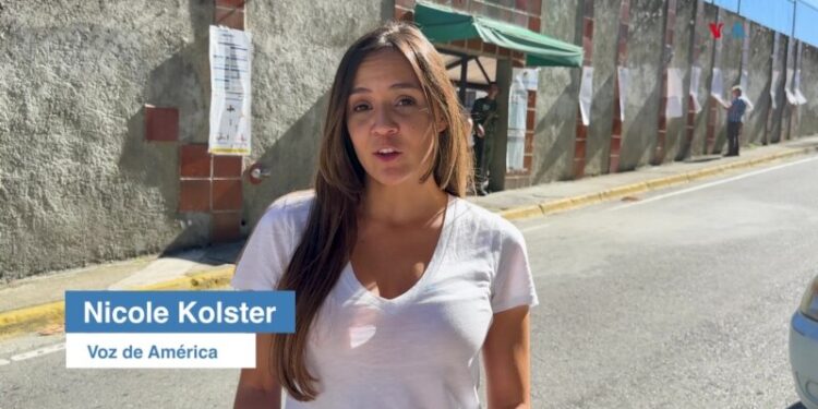 Venezolanos votan con baja participación en referendo sobre el Esequibo