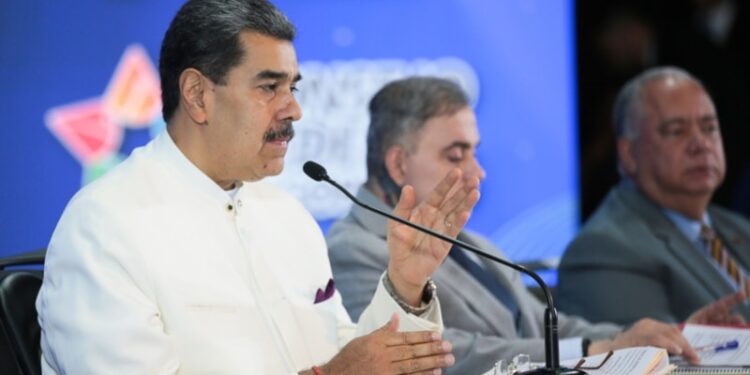 Las 5 principales noticias de Venezuela hoy: Maduro presenta ley para crear estado en el Esequibo, otorgará licencias petroleras