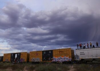 Estados Unidos cierra dos puentes ferroviarios hacia México en medio de aumento de inmigrantes
