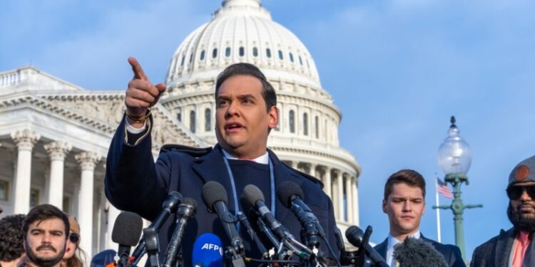 Congresista George Santos enfrenta  votación sobre su expulsión del Congreso de EEUU