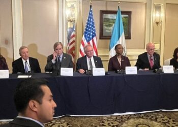 Delegación del Congreso de EEUU visita Guatemala en momentos “de oportunidad y gran peligro”