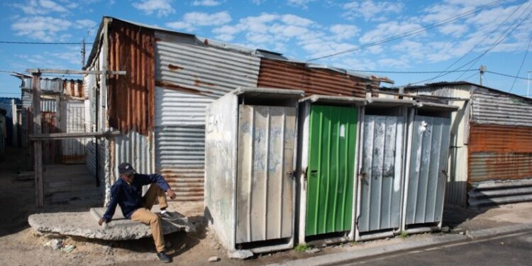 Una década después de la muerte de Mandela, Sudáfrica va en “decadencia”