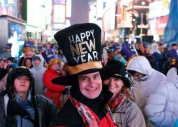 La ciudad de Nueva York se prepara para recibir el año nuevo entre celebraciones y protestas