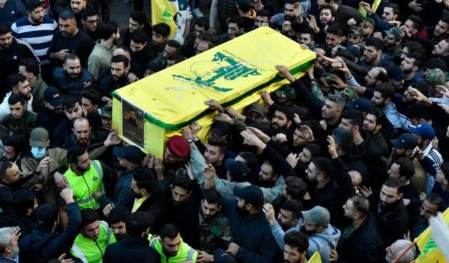 Israel atacó posiciones de Hezbolá en Líbano tras lanzamientos desde la frontera