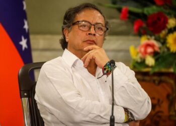 Comisión del Congreso retoma investigación a Petro por posible financiación ilegal