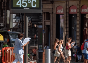 Calor extremo, incendios, inundaciones y temporales: los impactantes efectos del cambio climático en 2023