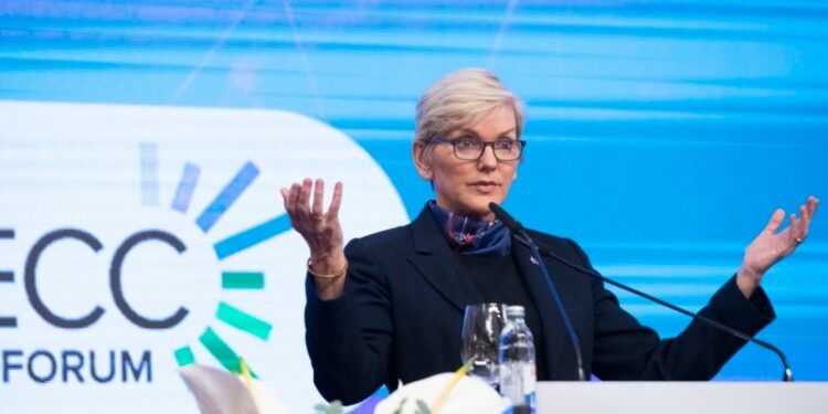 Biden se ausenta de la posesión de Milei, secretaria de Energía liderará delegación