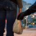 Consejos para evitar ser víctima de robo en la calle durante el Fin de Año