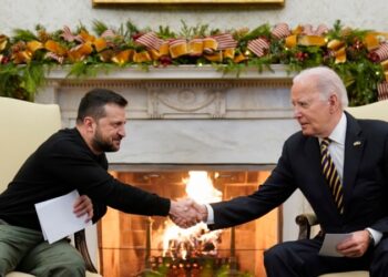 Por tercera vez desde el inicio de la invasión rusa, el presidente de Ucrania fue recibido en el Congreso y la Casa Blanca.