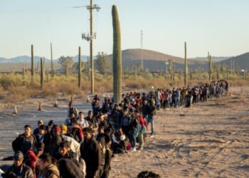 Crisis migratoria: Más de 2,2 millones de personas han llegado a la frontera sur de EEUU durante 2023