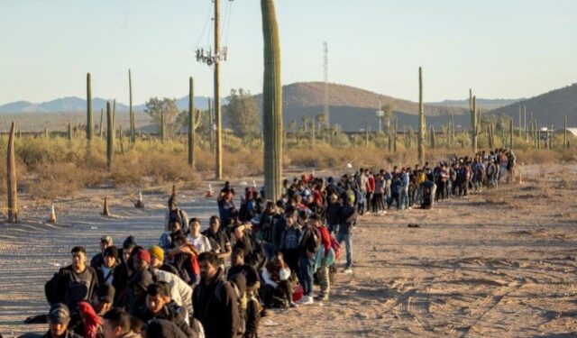 Crisis migratoria: Más de 2,2 millones de personas han llegado a la frontera sur de EEUU durante 2023