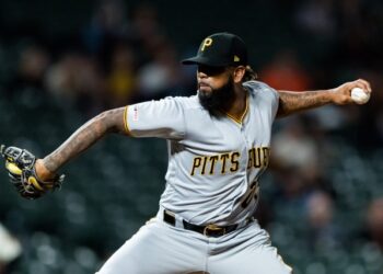 Leones desmintieron posible llegada del lanzador Felipe Vázquez