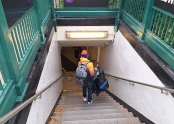 Nueva York seguirá firme con las normas que limitan a 60 días el derecho al refugio a inmigrantes recién llegados