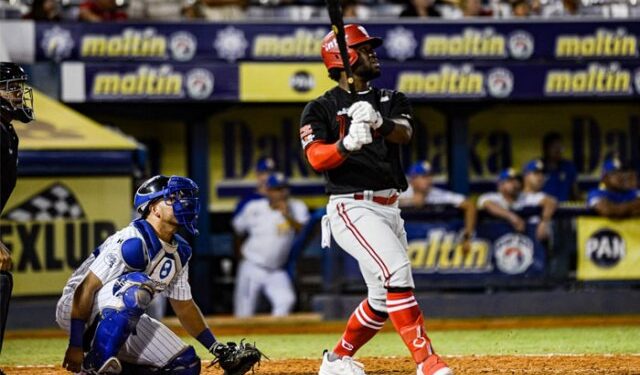 Magallanes y Lara se olvidaron de jugar pelota en Valencia y se fueron a las manos (VIDEO)