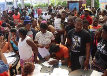 Nueva caravana migrante se prepara para salir hacia EEUU en Navidad