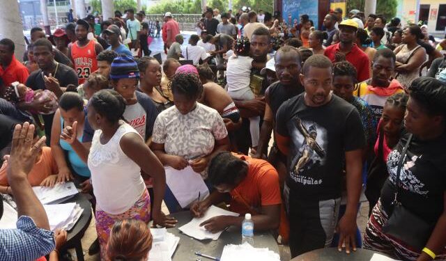 Nueva caravana migrante se prepara para salir hacia EEUU en Navidad