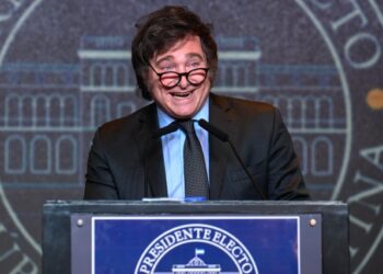 Javier Milei suspendió la pauta oficial a los medios de comunicación por un año