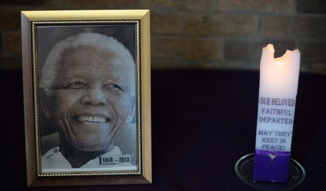 A diez años de la muerte de Mandela, Sudáfrica debate y busca superar su legado