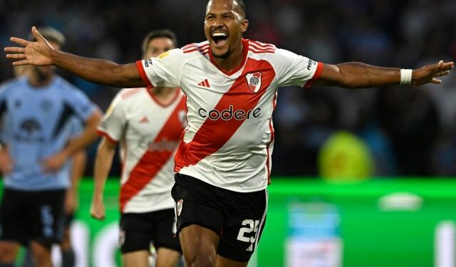 Con gol de Salomón Rondón, River Plate avanzó a semifinales de la Copa de la Liga (Video)