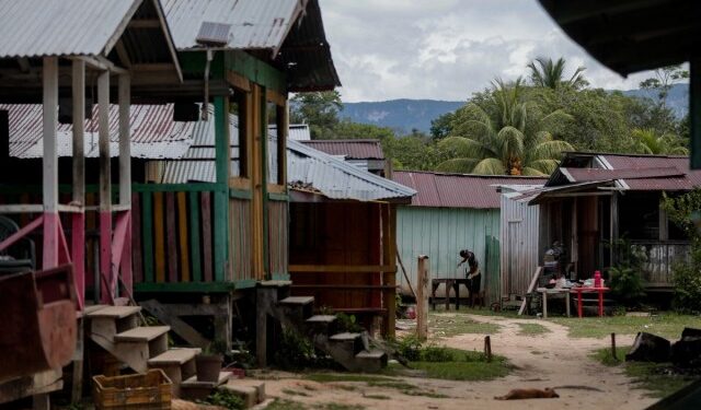 “Mangolandia”, el pueblo del Esequibo que piensa más en sobrevivir que en la pugna territorial