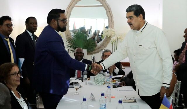 Bolivia ve con preocupación las tensiones por el Esequibo entre Venezuela y Guyana