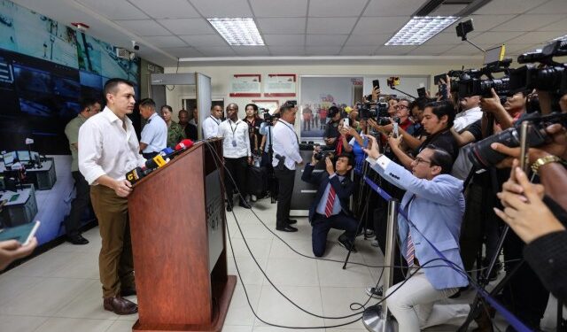 Ecuador expulsará a unos mil 500 reclusos extranjeros, la mayoría venezolanos