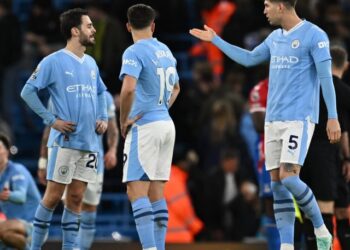 Manchester City tropezó con el Crystal Palace antes del Mundial de Clubes