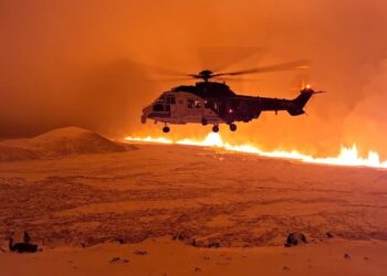 Disminuye la actividad del volcán que entró en erupción en Islandia