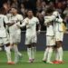 Con goles de Bellingham y Rodrygo, Real Madrid goleó al Villarreal y se puso líder provisional