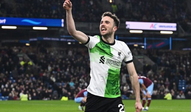 Liverpool no falló en el “Boxing Day” y metió presión al Arsenal por el liderato