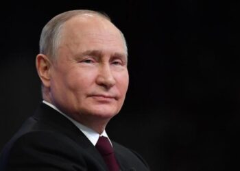 Putin promete hacer de Rusia una “potencia soberana” en su primer discurso de campaña