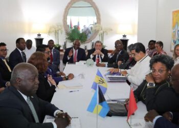 Régimen de Maduro exigió a Francia rectificar supuestas apreciaciones erradas sobre disputa por el Esequibo