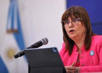 “Si se toma la calle, va a haber consecuencias”, advirtió Bullrich a los alborotadores en Argentina