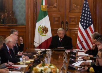 México y EEUU acuerdan mantener abiertos cruces fronterizos