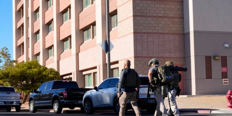 Tres muertos y un herido tras un ataque armando en la Universidad de Nevada en Las Vegas