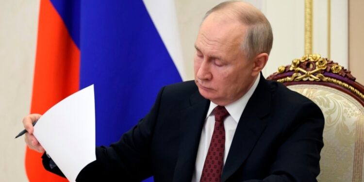 Putin tratará la guerra entre Israel y Hamás en viaje a Arabia Saudita y Emiratos