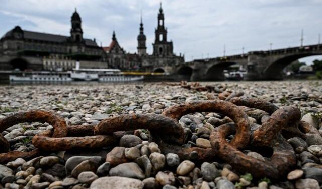 Científicos prueban que un aumento de varias decenas de grados haría que la Tierra fuera inhabitable