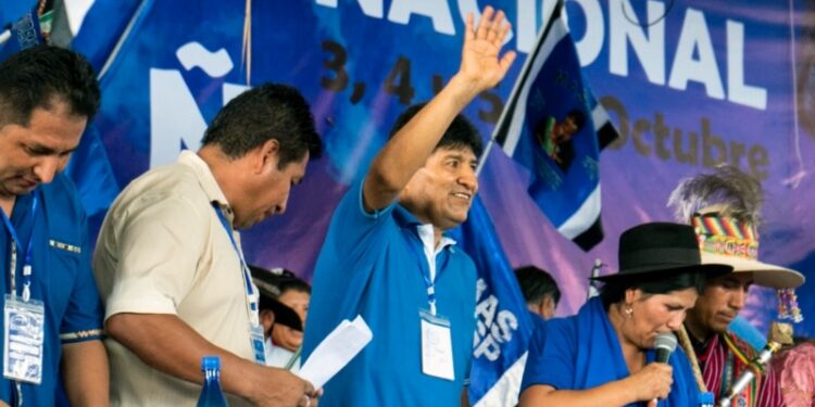 Evo Morales acusa al presidente Arce de «plan negro» para sacarlo de carrera presidencial en Bolivia