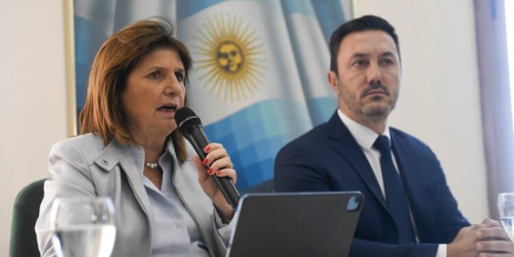 Milei designa a Luis Petri como ministro de Economía