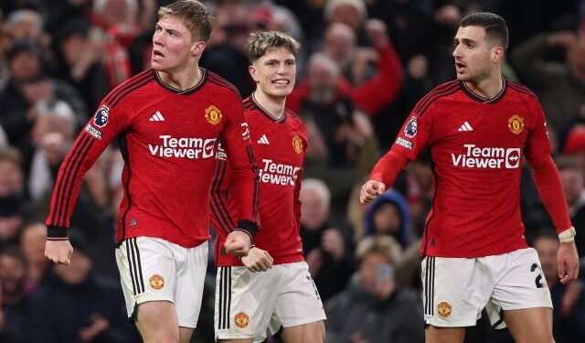 Garnacho y Hojlund lideraron remontada épica del Manchester United sobre el Aston Villa