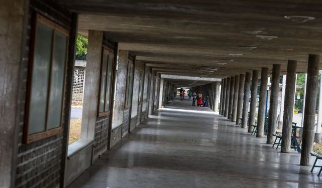 El 70 % de los profesores universitarios en Venezuela tienen un trabajo alterno