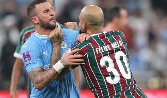 Felipe Melo y Kyle Walker se fueron a las trompadas en la final del Mundial de Clubes (Fotos)